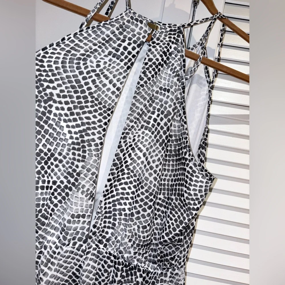 H&M Monochrome Patterned Maxi Dress - Picture 7 of 8